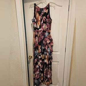 Betsy & Adam Women's Isla long chiffon dress size 16